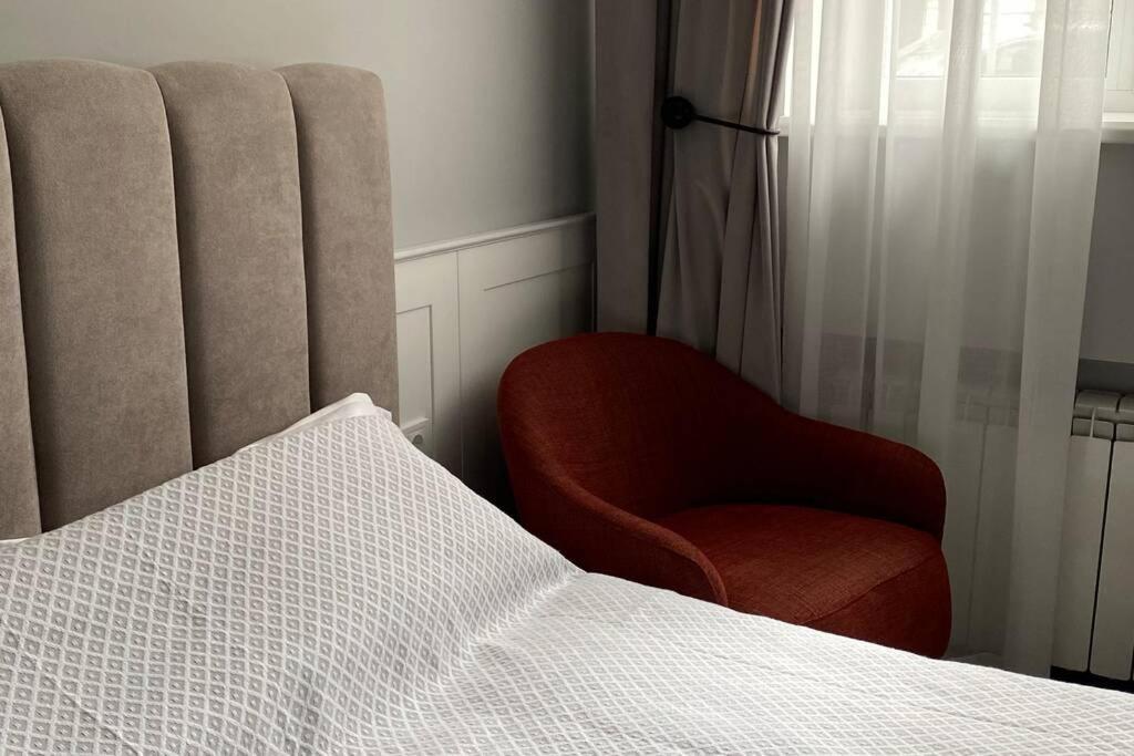 Hidden Gem With Its Own Private Entry At Lypky Apartment Kiev Luaran gambar